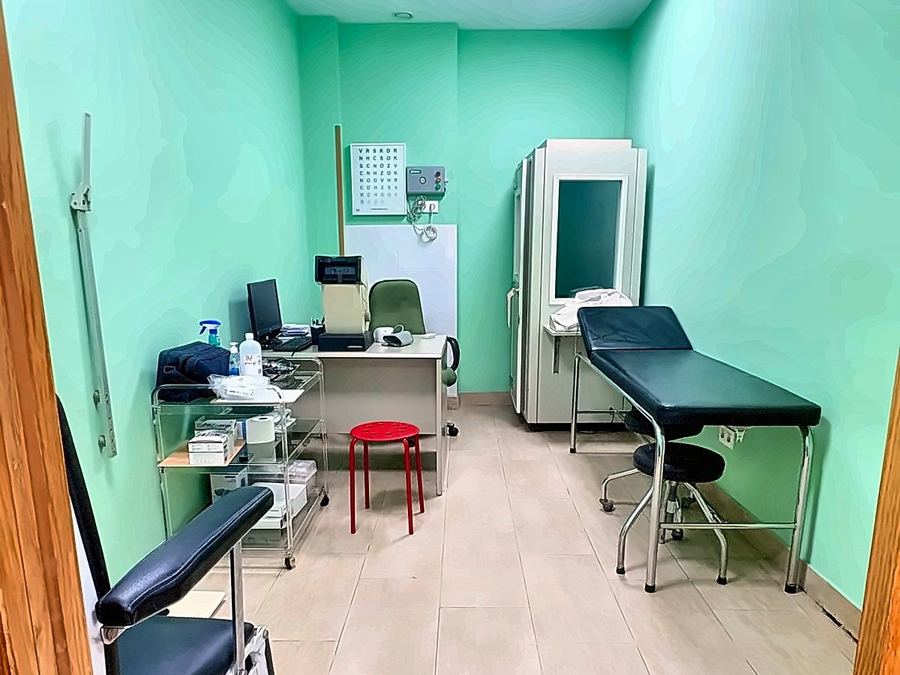 Consulta médica donde se hace el reconocimiento